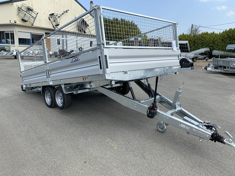 Reboque de plataforma LIDER com rodas – PTAC: 3 500 kg – 2 eixos travados – 506 x 215 cm